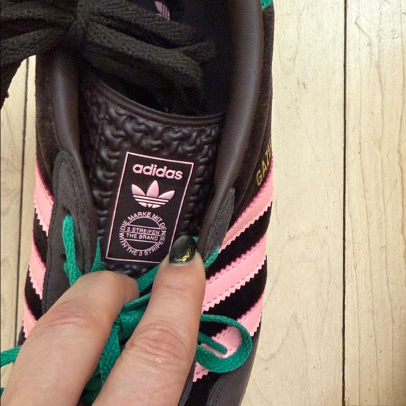 Adidas Brown velvet and suede Sneakers with Green Laces - Picture 6 of 6